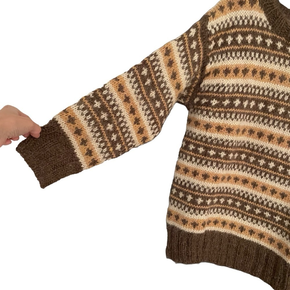 HAND KNIT Wool Sweater Pattern Design Brown Tan Cream L - Picture 2 of 6